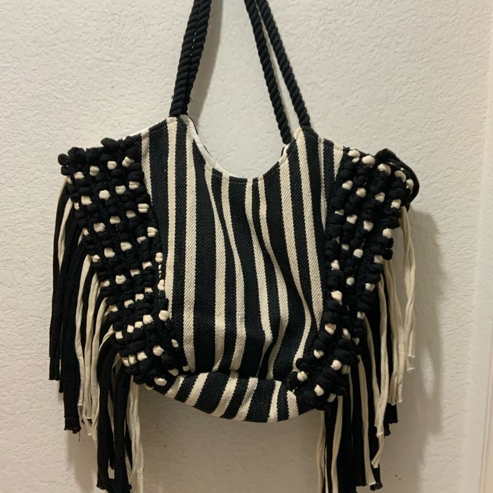 No Boundaries Black & White Cotton Woven Tote w/ Fringe Accent & Rope Straps